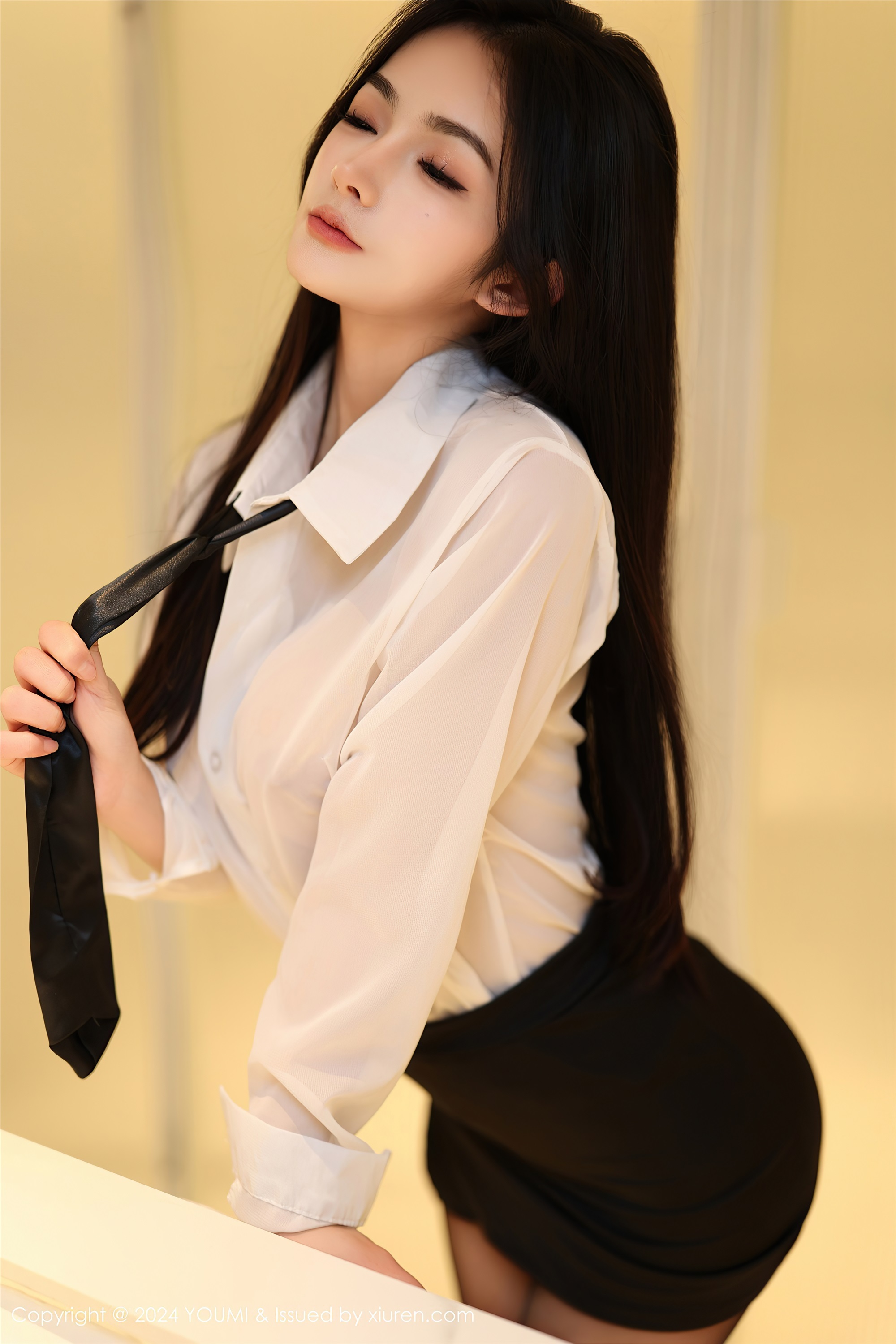 YouMi尤蜜荟 2024.04.12 VOL.1050 谭小灵